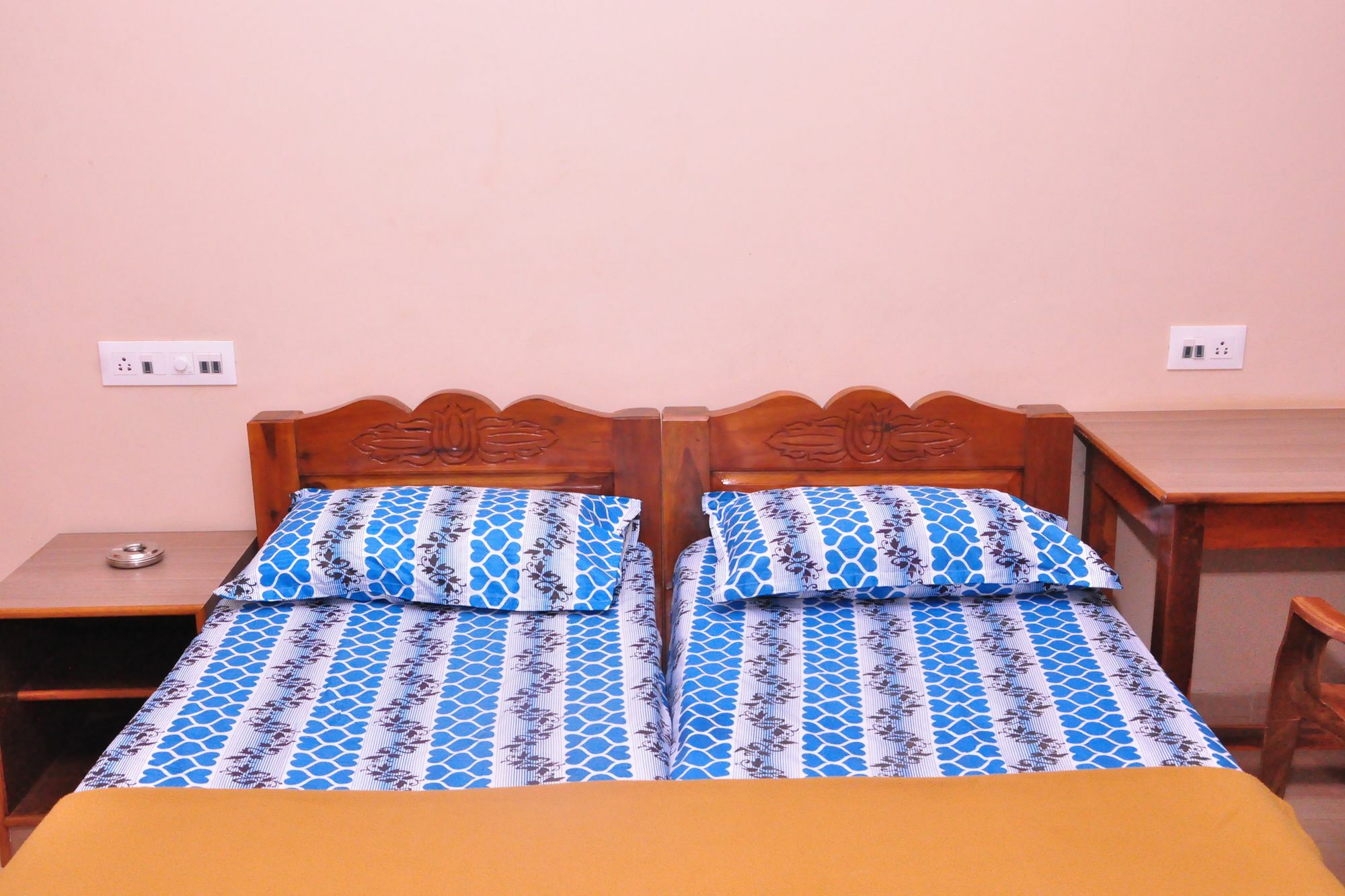 Anjuna Blue Resort Exteriör bild